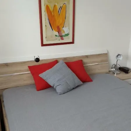 Charming With The Mountain View Apartman *
